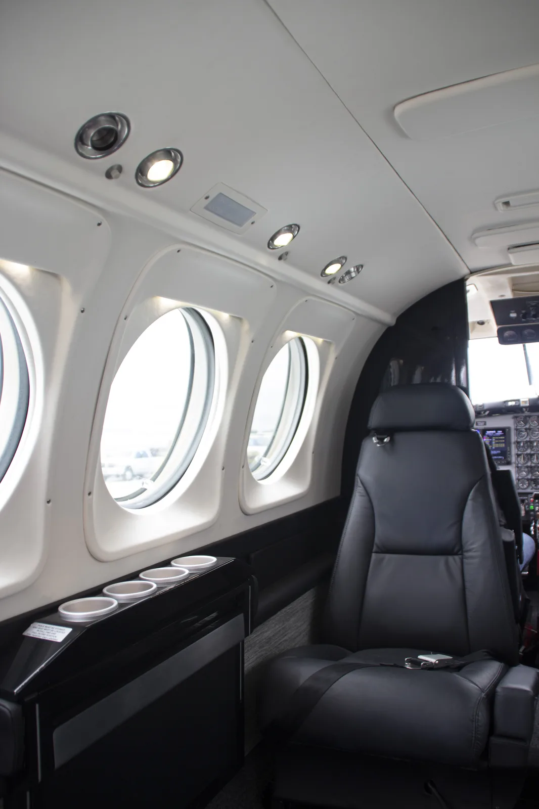 PWI King Air 90/100/200 LED cabin upgrade &mdash; final installation